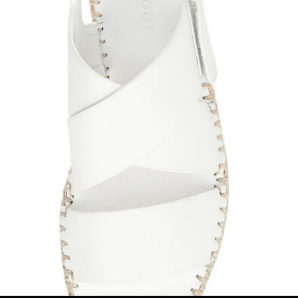 VINCE White Leather Sandals - Picture 6 of 11